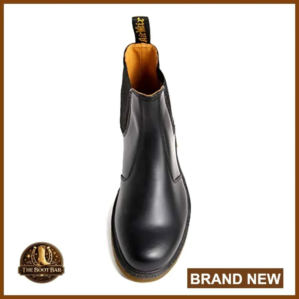 Unisex Chelsea Boots Smooth Leather Size 8 Women 7 Men